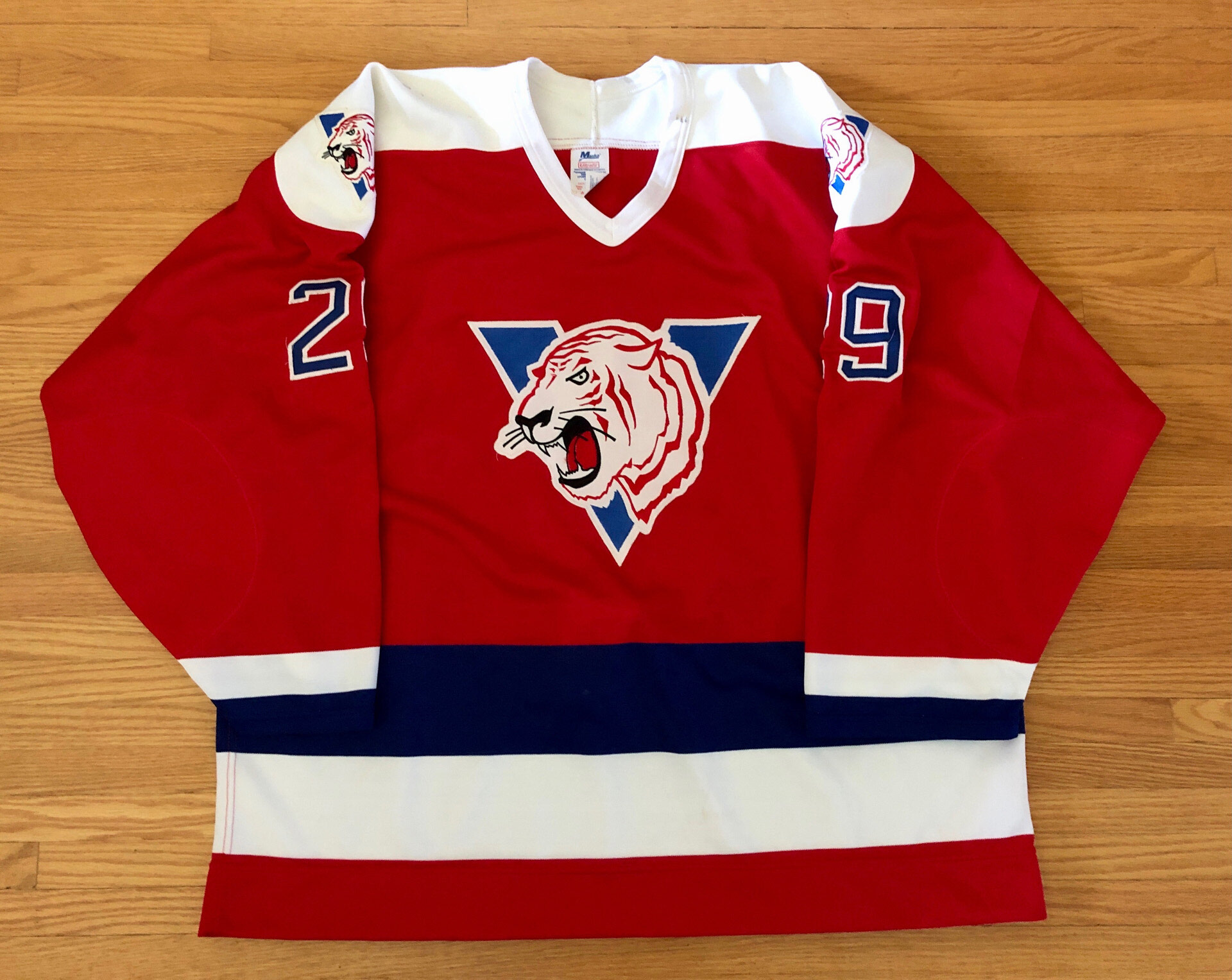 SOLD 1988 90 QMJHL Victoria Tigres 29 Stephane Fiset Game Worn Jersey
