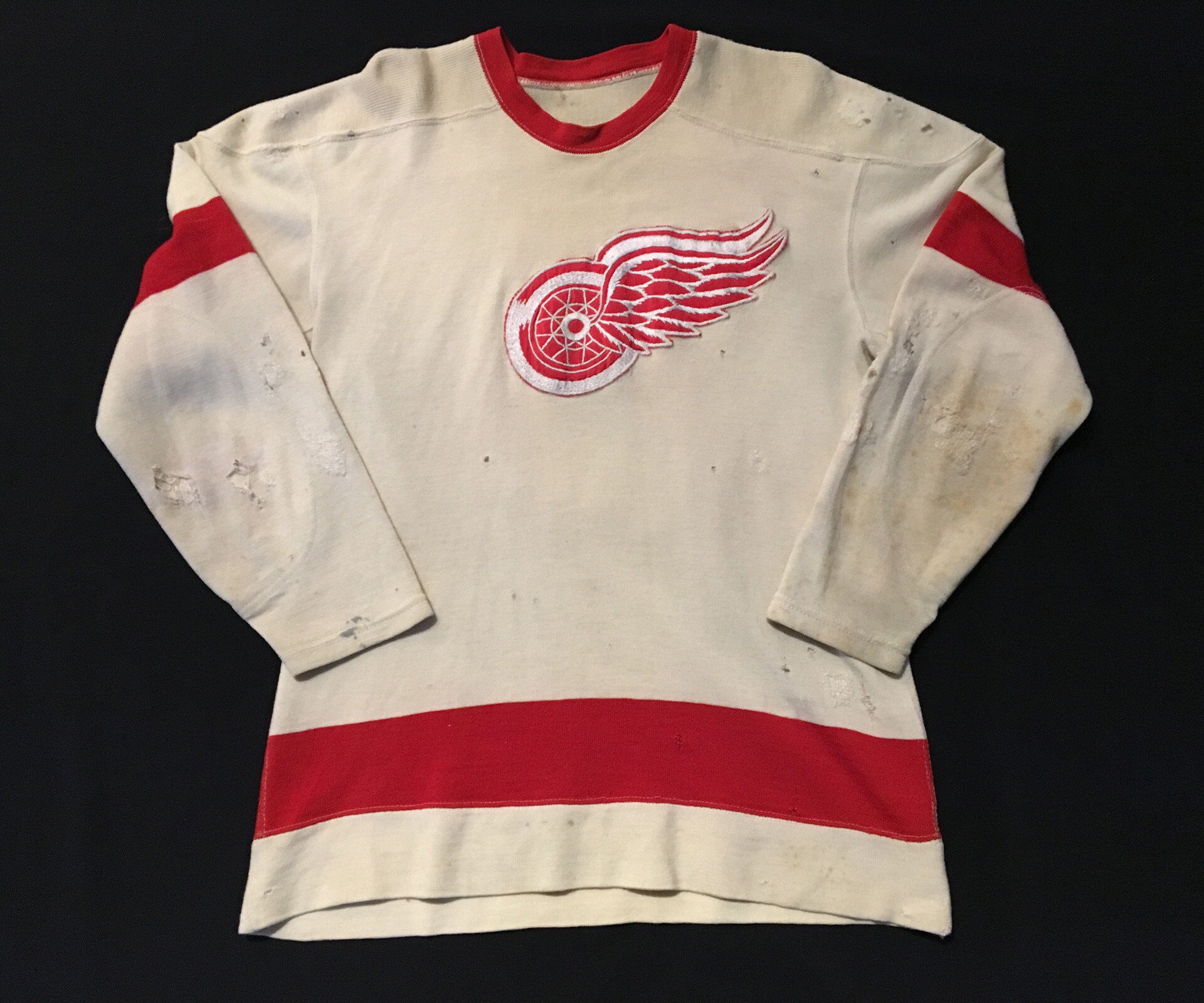 Detroit Red Wings retro jersey now available  Where to buy the throwback  styles 